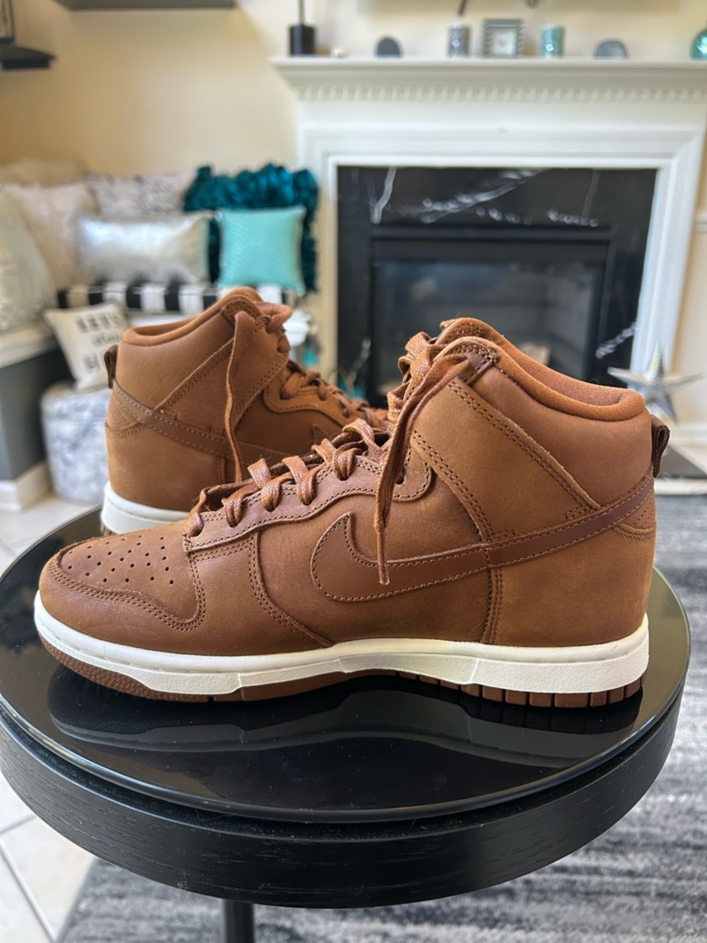 NIKE Dunk High Premium Pecan Leather Sneakers - Picture 10 of 11